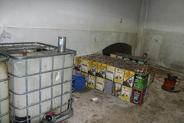 manisa-kulada-mazot-kacakcilarina-operasyon-1579535397295.jpeg Manisa Kula'da mazot kaçakçılarına operasyon-2