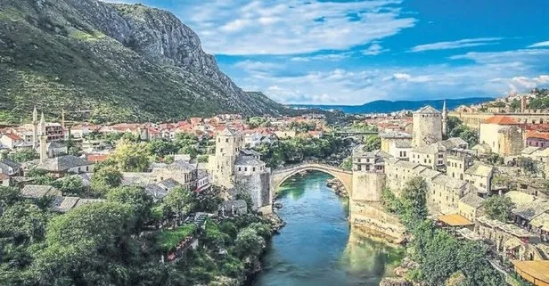 Boşnak mimar Amela Kulaglic’in sergisi Saraybosna’da açıldı