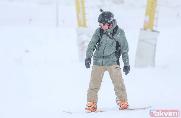 Uludağ'da kayak sezonu açıldı! Yerli ve yabancı turistlerin keyifli anları - 24