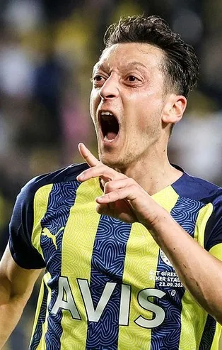 Fenerbahçe'de Pereira ile yıldızı barışmayan Mesut Özil'in yeni adresi belli oldu!