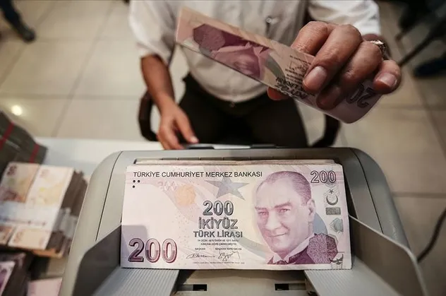 Piyasalara büyük müjde! İş dünyasına 10 yıl vadeli TL kredi geliyor