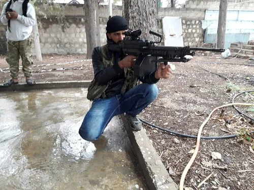 DEAŞ'ın keskin nişancısı yakalandı-1