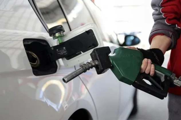 Brent petroldeki düşüş pompayı da etkiledi! Motorine zam geri çekildi | Güncel benzin ve dizel fiyatları