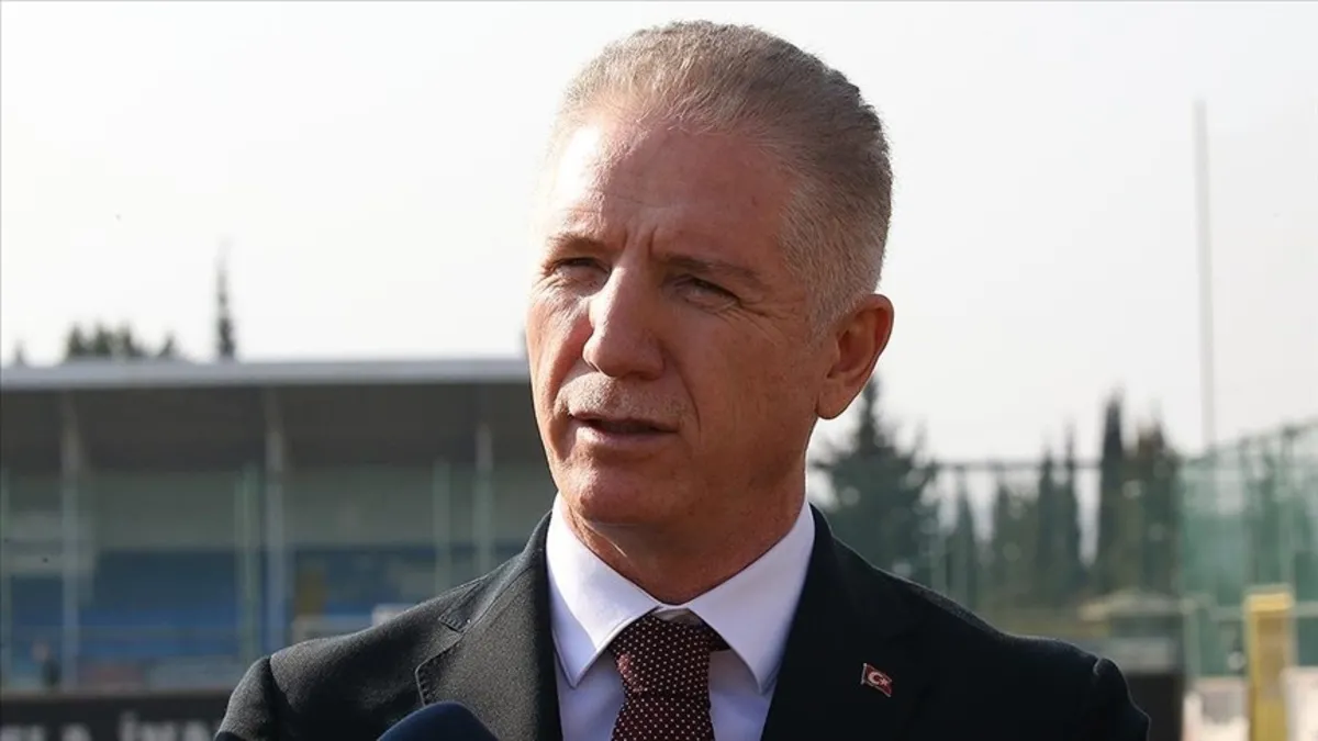 İstanbul Valisi Davut Gül'den sokak çağrısına sert tepki: Bu kirli tezgâha geçit yok!