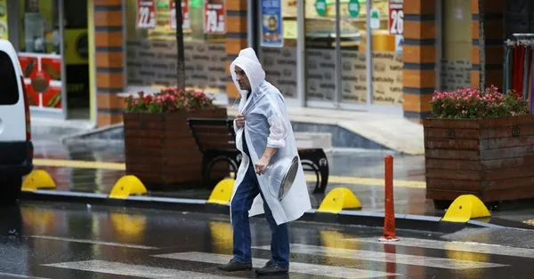 HAVA DURUMU | Meteoroloji’den 9 ile sarı 6 ile turuncu kodlu uyarı! Kuvvetli geliyor! Bugün hava nasıl olacak? | 10 Ocak 2023 hava durumu