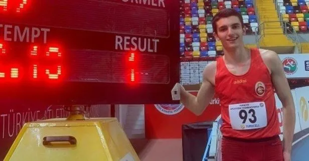 Milli atlet Ali Eren Ünlü’den büyük başarı: Yüksek atlamada 18 yaş altı salon Türkiye rekorunu kırdı!