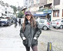 Yasemin Yürük Bebek’te yürüyüş yaparken objektiflere yansıdı