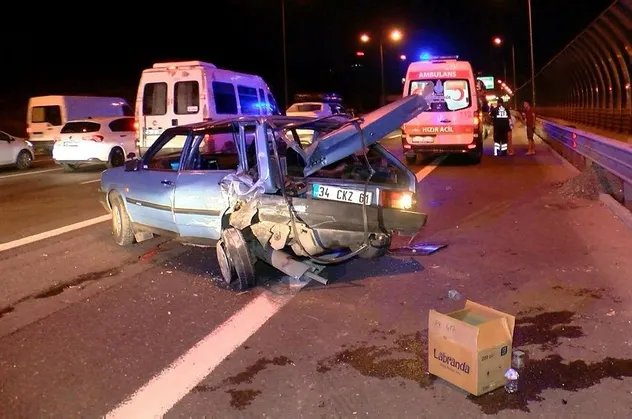 Son dakika: TEM Otoyolu'nda trafik kazası: 3'ü bebek ve çocuk 6 yaralı