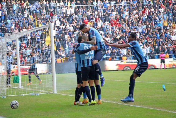 adana-demirspor-giresunsporu-tek-golle-gecti-1639314997789.jpg Adana Demirspor Giresunspor'u tek golle geçti-4