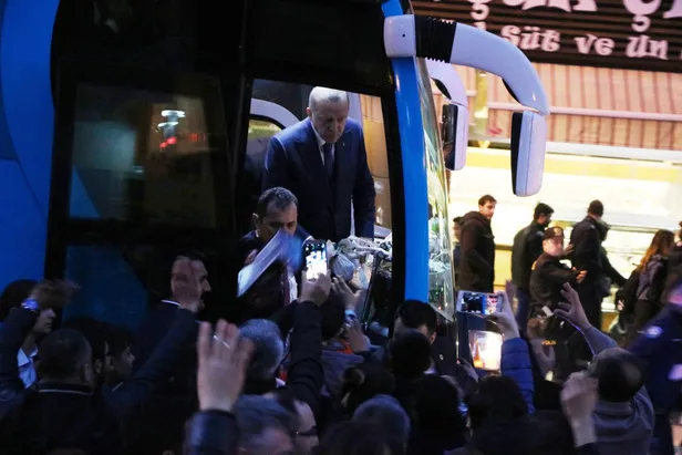 Minik mehteranlardan Manisa'da Başkan Erdoğan'a konser-1