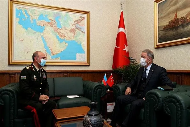 milli-savunma-bakani-hulusi-akar-azerbaycan-savunma-bakan-yardimcisi-mustafayevi-kabul-etti-1608742686371.jpeg