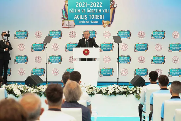 son-dakika-baskan-erdogandan-yeni-egitim-ogretim-yili-acilisinda-onemli-aciklamalar-1630918075851.jpg SON DAKİKA! Başkan Erdoğan'dan Yeni Eğitim Öğretim Yılı Açılışında önemli açıklamalar-3