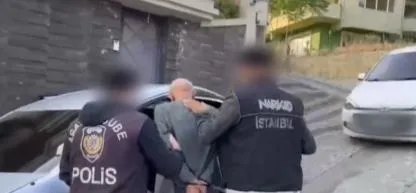 zehir-tacirlerine-gecit-yok-uluslararasi-uyusturucu-ticareti-yapan-4-suc-orgutu-cokertildi-1717832441747.jpeg Zehir tacirlerine geçit yok! Uluslararası uyuşturucu ticareti yapan 4 suç örgütü çökertildi-2