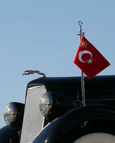 Atatürk'ün otomobilinin restorasyonu tamamlandı-3