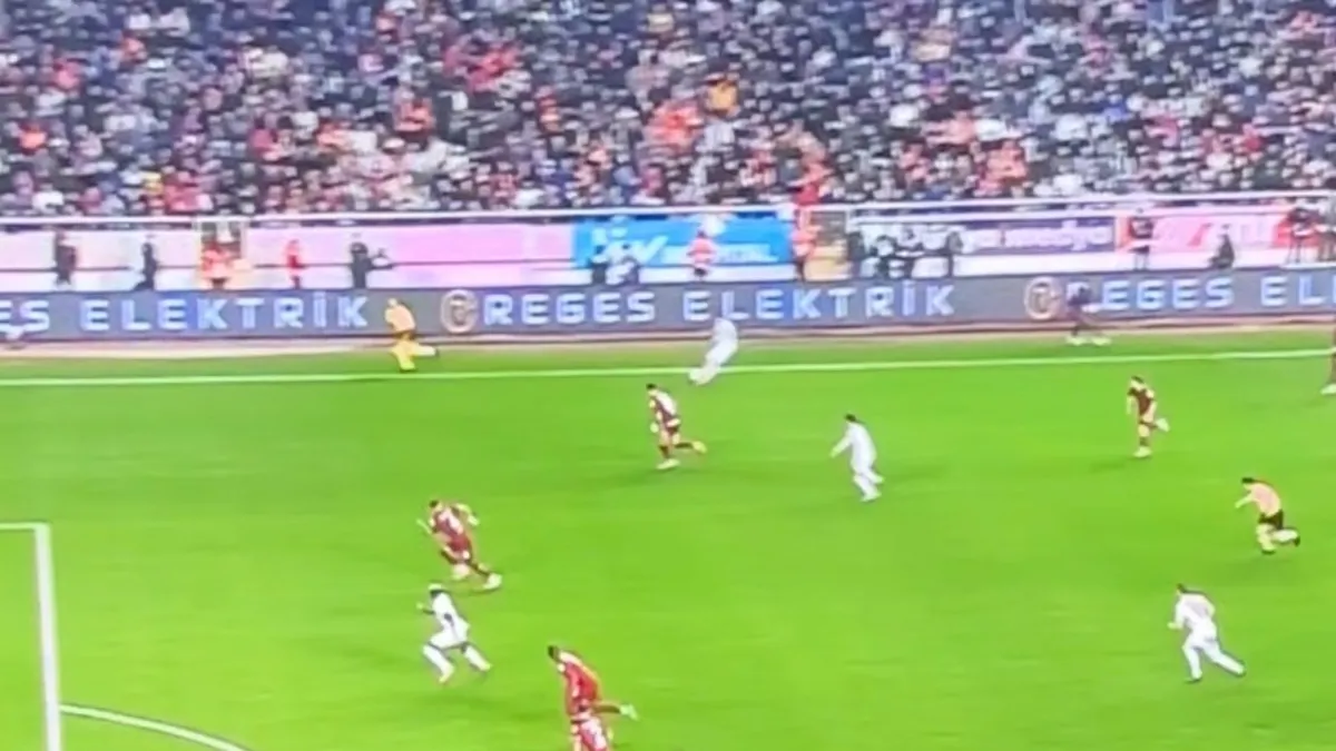 Galatasaray'a büyük şok! 3 golü sayılmadı