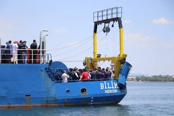 son-dakika-marmaradaki-deniz-salyasi-musilaj-sorunu-nasil-cozulecek-bakan-kurumdan-kritik-aciklama-1622976683580.jpg SON DAKİKA! Marmara'daki deniz salyası (müsilaj) sorunu nasıl çözülecek? Bakan Kurum'dan kritik açıklama-5