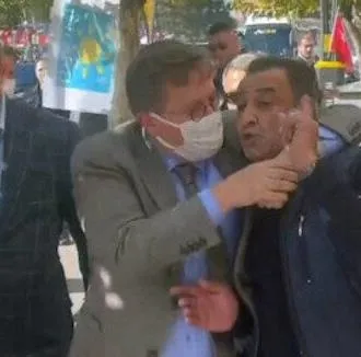 sehit-ailesine-kufreden-iyi-partili-lutfu-turkkana-kocelinden-buyuk-tepki-senin-de-hesabin-sorulacak-1683129560488.jpeg Şehit ailesine küfreden İYİ Partili Lütfü Türkkan'a Koceli'den büyük tepki: “Senin de hesabın sorulacak vatan haini”-3