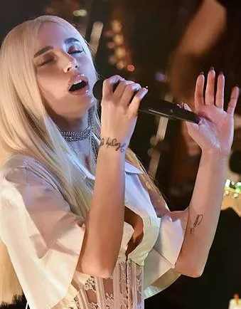 Gülşen, İspanya’dan ‘elleri kolları servetle dolu’ döndü: 39 bin lira saat, yüzük 72 bin lira-4