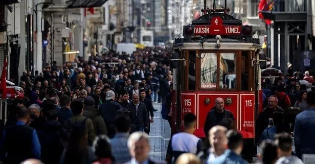 TÜİK güncel verileri açıkladı: Türkiye nüfusunun %49,9’unu kadınlar, %50,1’ini erkekler oluşturdu