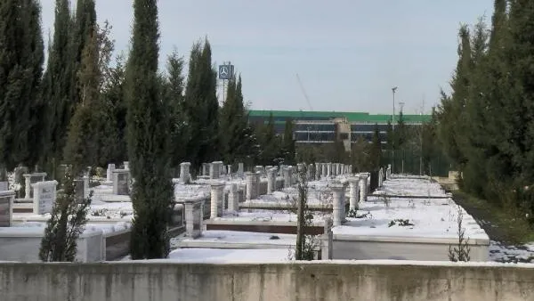 Öldürülen Azeri suç örgütü lideri Nadir Salifov'un mezarı başında sır cinayet-6