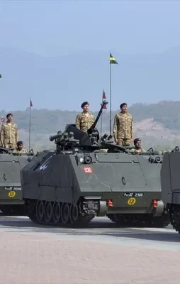 Pakistan'dan dünyaya gözdağı