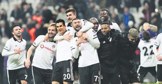 Kral’ın dönüşü! Burak Yılmaz, Beşiktaş formasıyla 4130 gün sonra gol attı