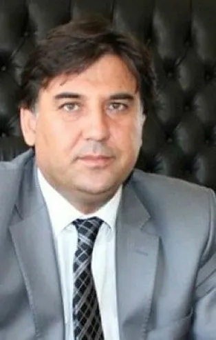 Tatilci vatandaşın aracını tekmeleyen CHP'li Fethiye Belediye Başkanı Alim Karaca 0,36 promil alkollü çıktı