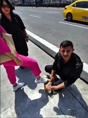 galata-koprusunde-turistlere-firca-oyunu-kamerada-1778865132269.jpeg Galata Köprüsü’nde turistlere fırça oyunu kamerada! Hayasızca hareket eden 2 şüpheli yakalandı-5