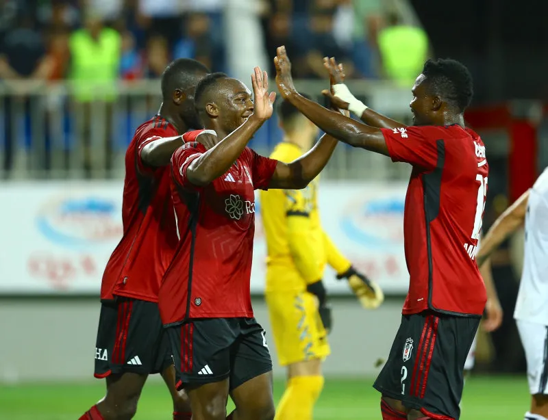 Beşiktaş Neftçi Bakü'yü deplasmanda yendi! - 1