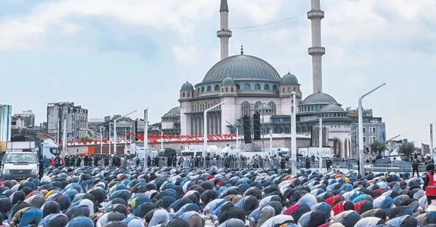 Taksim Camii ibadete açıldı: Batı, yine ayağa kalktı