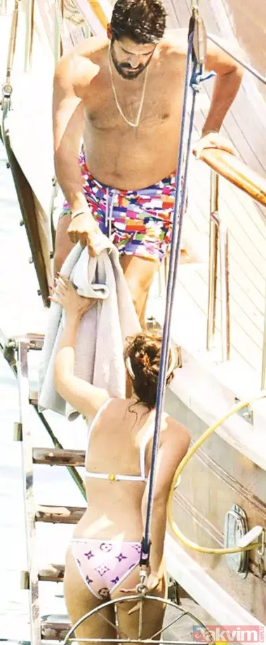 Fahriye Evcen ve Burak Özçivit'in oğlu Kerem ilk kez yüzünü gösterdi! Bikinili yakalanan Fahriye düzgün fiziğiyle hayran bıraktı - 12