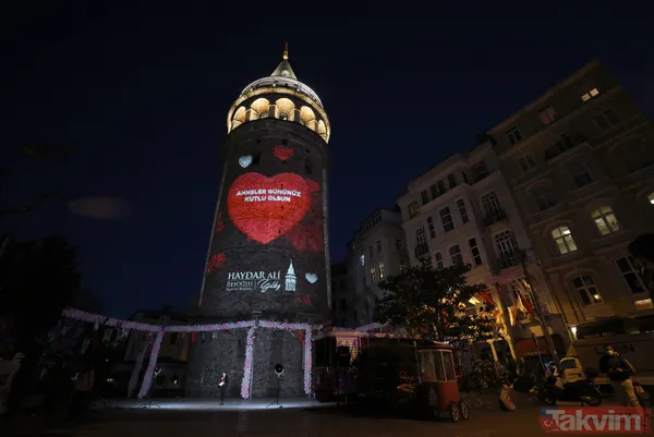 Anneler Günü, Galata Kulesi'ne yansıtılan fotoğraflarla kutlandı! Mustafa Kemal Atatürk ve Başkan Erdoğan... - 26