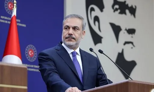 disisleri-bakani-hakan-fidan-katildigi-canli-yayinda-onemli-aciklamalarda-bulundu-1715800489522.jpeg Dışişleri Bakanı Hakan Fidan katıldığı canlı yayında önemli açıklamalarda bulundu-2