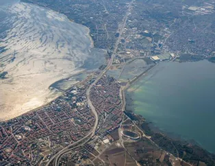 Ticaret gemileri Kanal’dan savaş gemileri Boğaz’dan geçecek! Kanal İstanbul’da Montrö formülü