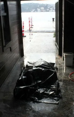 İstanbul Boğazı’nda ceset şoku!