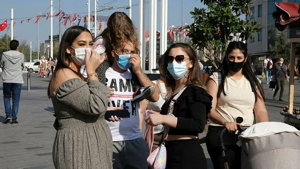 istanbulda-koronavirus-vakalari-artti-hekimlerden-uyarilar-geldi-1603459974797.jpg İstanbul’da koronavirüs vakaları arttı! Hekimlerden uyarılar geldi-2