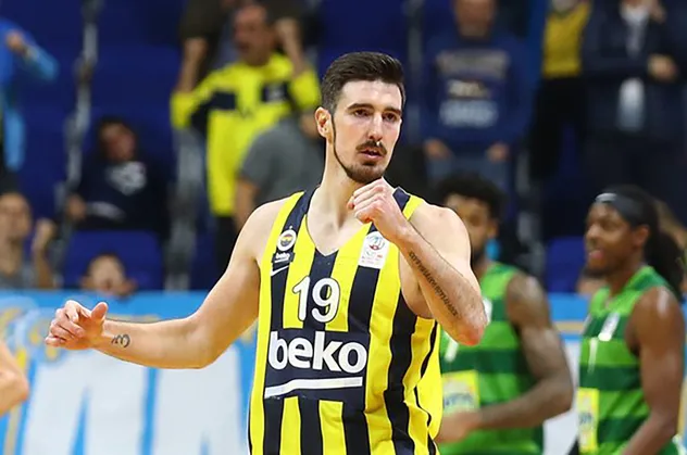 De Colo Fenerbahçe'den ayrıldı!