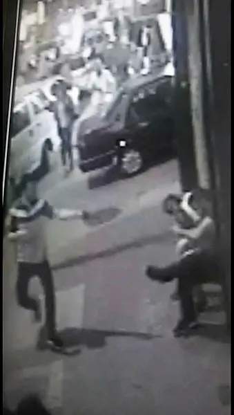 Bursa'da akılalmaz olay! Çekirdek çitleyen arkadaşını vurdu-4