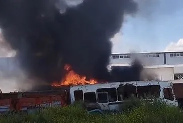 Bursa’da bir depo yandı