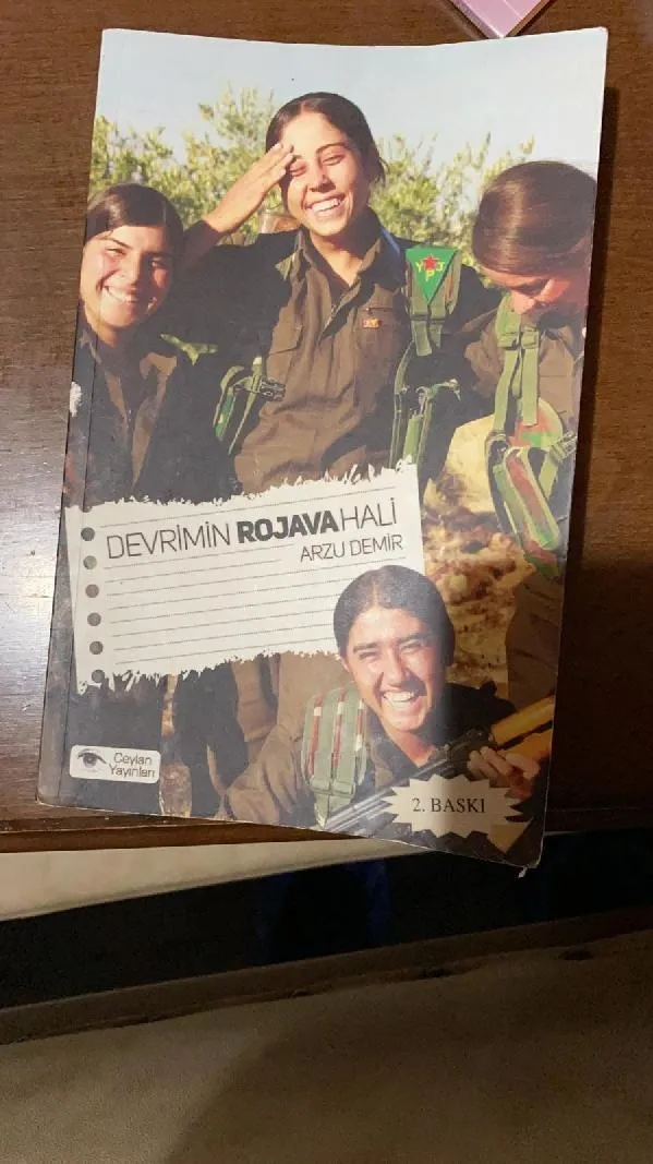 SON DAKİKA: İzmir merkezli 12 ilde terör örgütlerine şafak baskını: Çok sayıda şüpheli gözaltına alındı-7