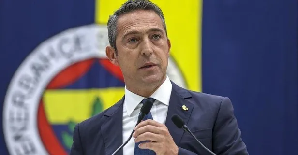 Kadıköy’de Fenerbahçe taraftarı bir kez daha isyan bayrağını çekti! 'Ali Koç istifa'