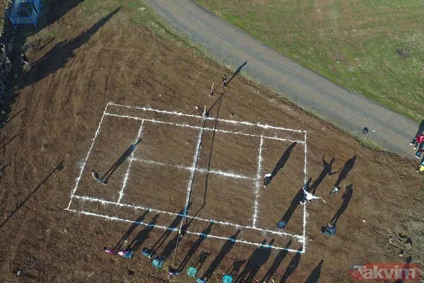 Koronavirüs salgınında köyden dışarı çıkamayan Şanlıurfa Viranşehirliler kendilerini tenise verdi - 34