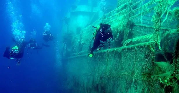 Tarihe geçecek keşif gerçekleşti! Bin yıllık gizemli su altı şehrinden çil çil altın çıktı