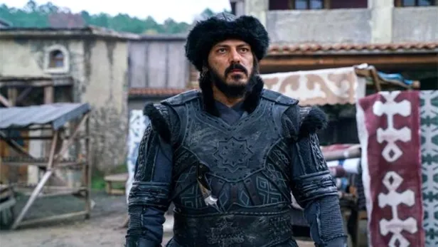 alplerin-pabucunu-dama-atmisti-kurulus-osmanin-gence-beyi-bilinmeyenleri-anlatti-asiri-derecede-1615036802405.jpg Alplerin pabucunu dama atmıştı! Kuruluş Osman'ın Gence Bey'i bilinmeyenleri anlattı: "Aşırı derecede..."-9