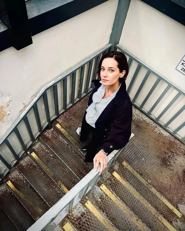 engin-altan-duzyatan-ile-elcin-sangu-ayni-projede-heyecanli-bekleyis-basladi-cop-adam-dizisinde-peri-geliyor-1665406628344.jpeg Heyecanlı bekleyiş başladı! Çöp Adam dizisinde Peri geliyor! Engin Altan Düzyatan ile Elçin Sangu aynı projede!-4