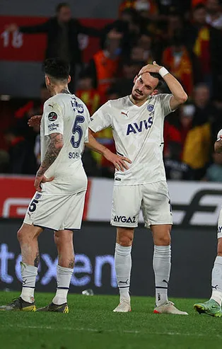Fenerbahçe 5 yıl sonra bir ilk peşinde! Galatasaray derbisi için geri sayım başladı