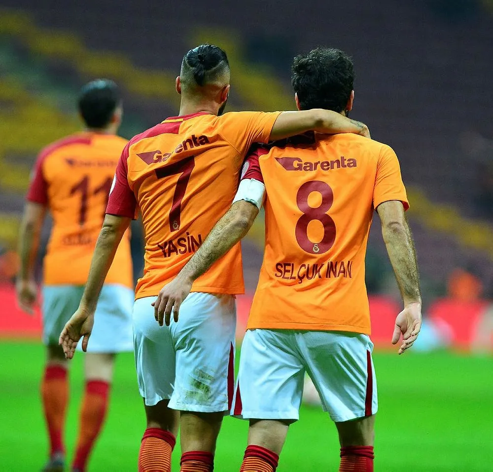 Aslan kupada kükredi