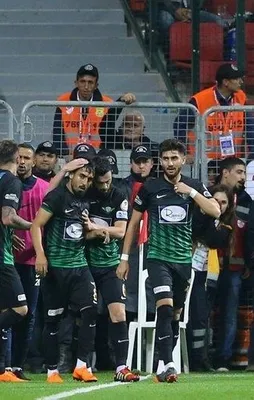 Akhisarspor - Fenerbahçe maçından kareler