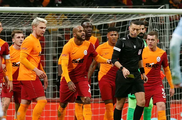 Galatasaray'da 9 ay aradan sonra bir ilk! Aytaç Kara ilk 11'de sahaya çıkacak
