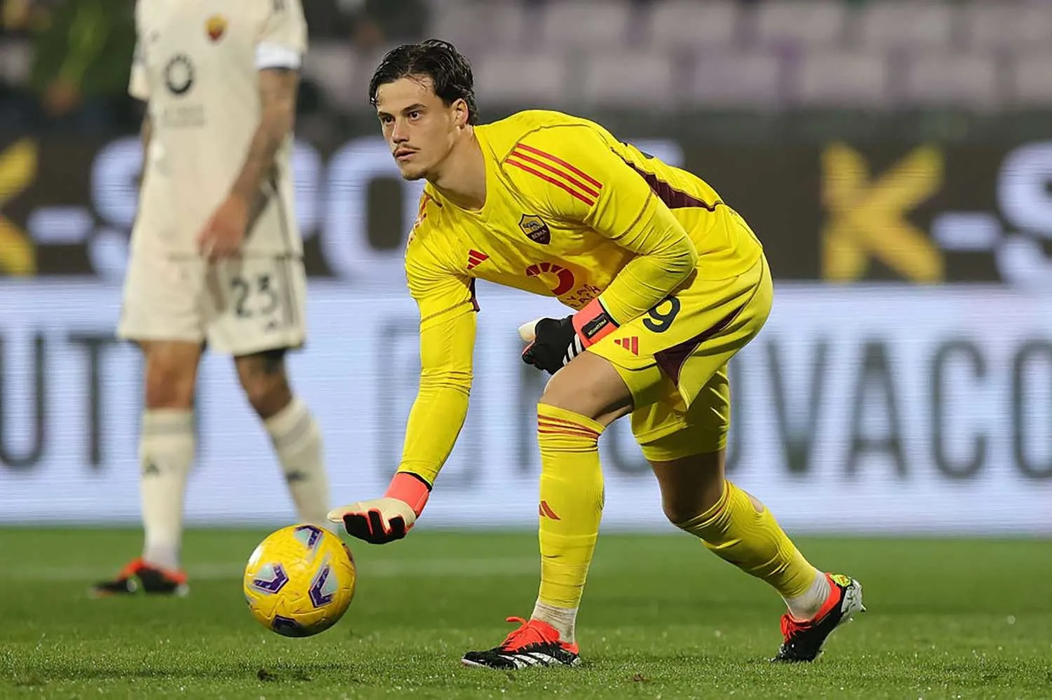 Jose Mourinho'nun gözdesi Galatasaray'a! Transferde ilk temas kuruldu - 23